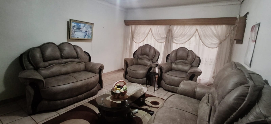 3 Bedroom Property for Sale in La Hoff North West
